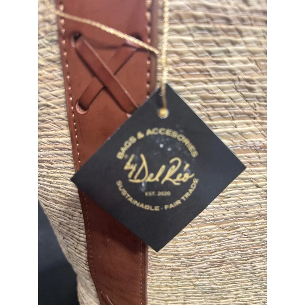 By Del Rio Woven Straw Tote Bag Brown Leather Straps Sustainable‎ Mexico 00-138